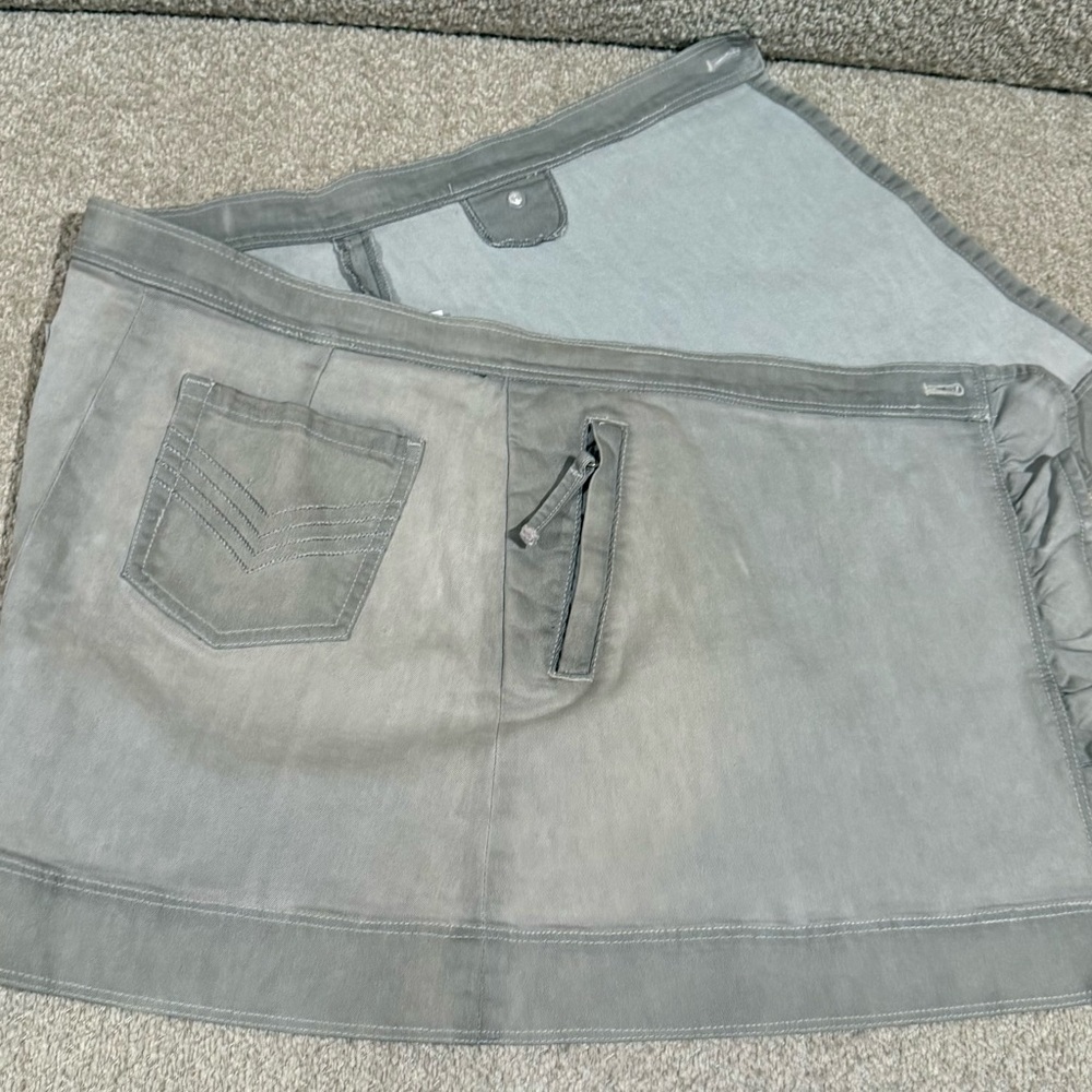 Cache Gray Asymmetrical Ruffled Wrap Mini Jeans Skirt - Picture 14 of 16